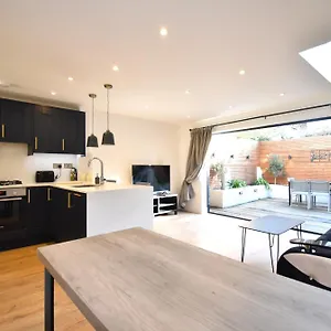  Apartment Stunning 2 Bed