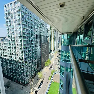  Apartment Modern 2bed 2bath Canary Wharf - Upto 5 Person