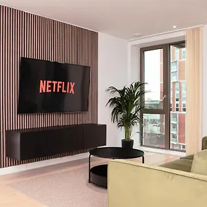  Apartment Charming 1br In
