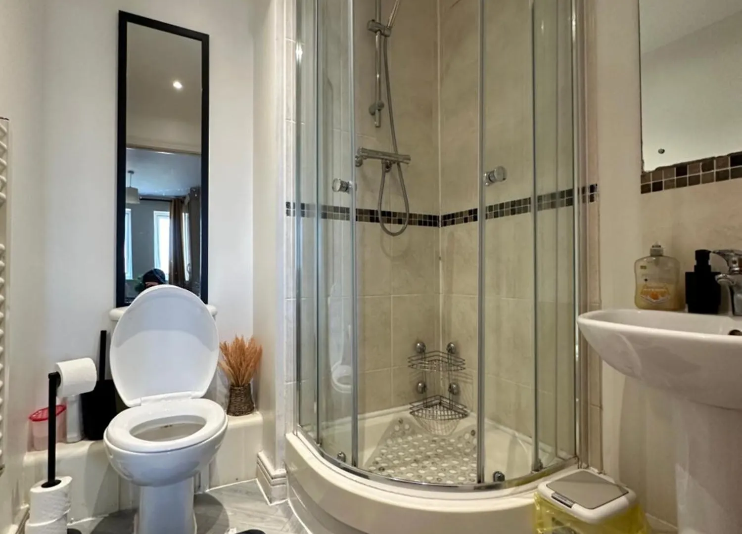 Abba Corner Apartment London